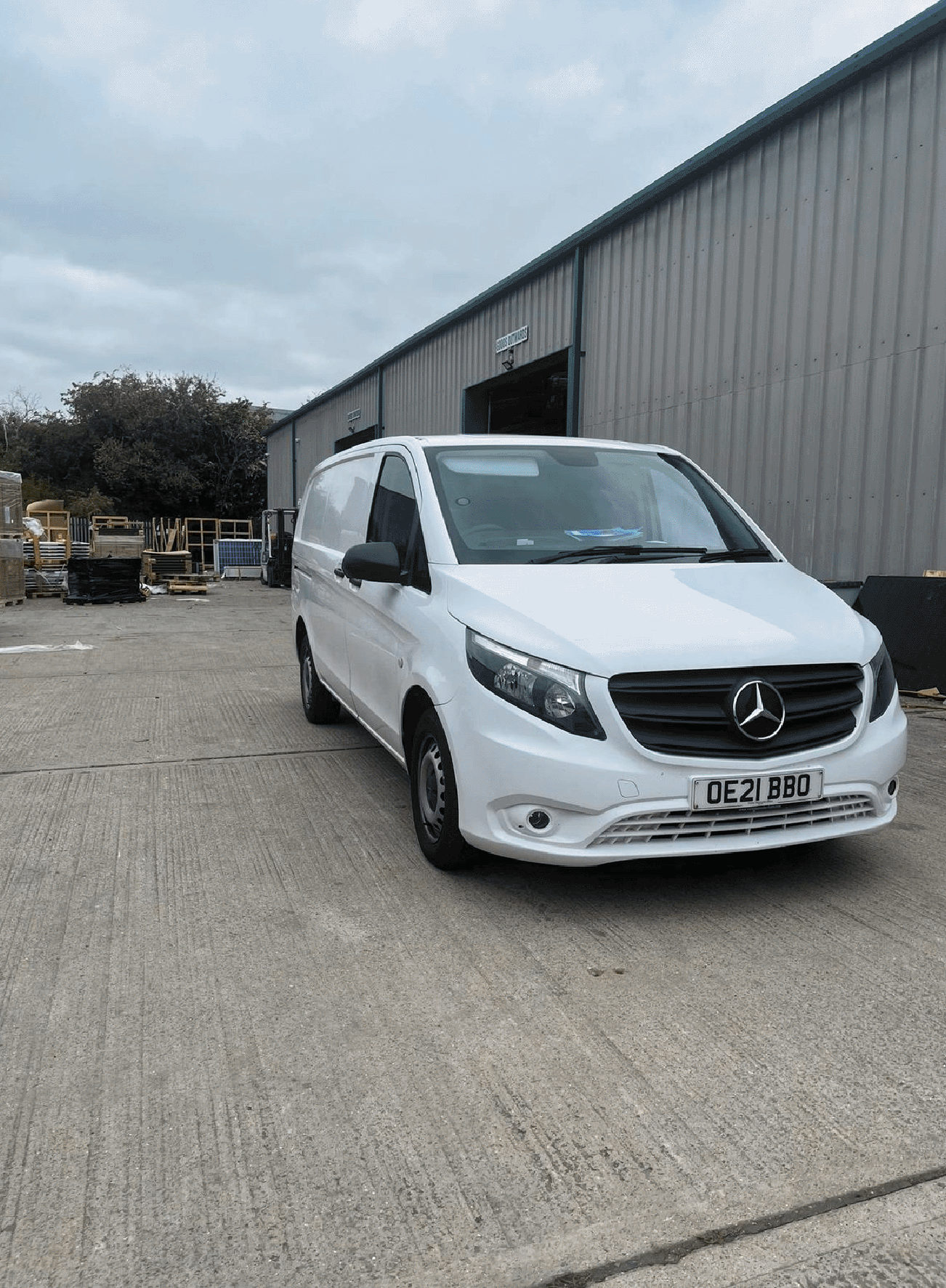 Pinpoint Express Poole courier van